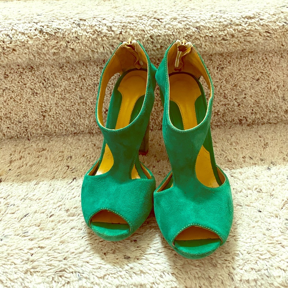 Leather heels size 38